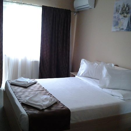 Hostel Nova Route Năvodari Buitenkant foto