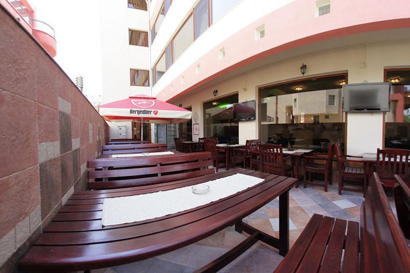 Hostel Nova Route Năvodari Buitenkant foto