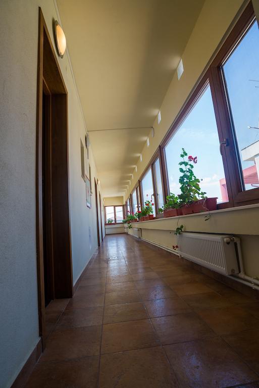 Hostel Nova Route Năvodari Buitenkant foto