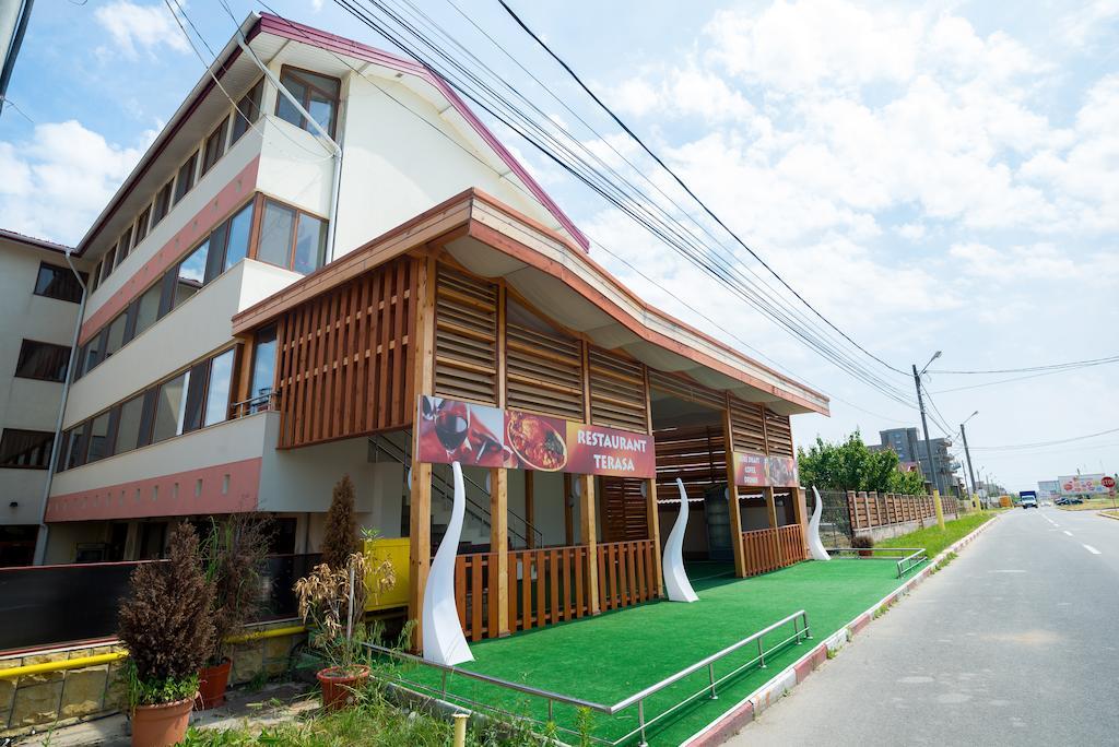 Hostel Nova Route Năvodari Buitenkant foto
